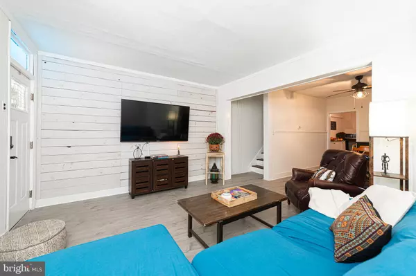 Phoenixville, PA 19460,317 HALL ST