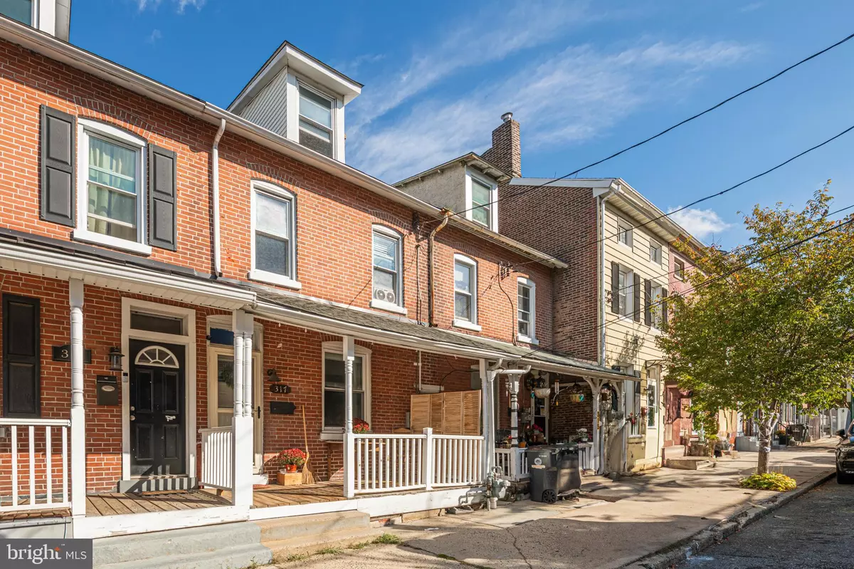 Phoenixville, PA 19460,317 HALL ST