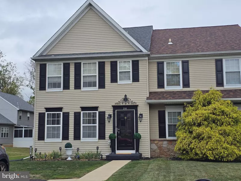 314 GIRARD AVE, Glenside, PA 19038