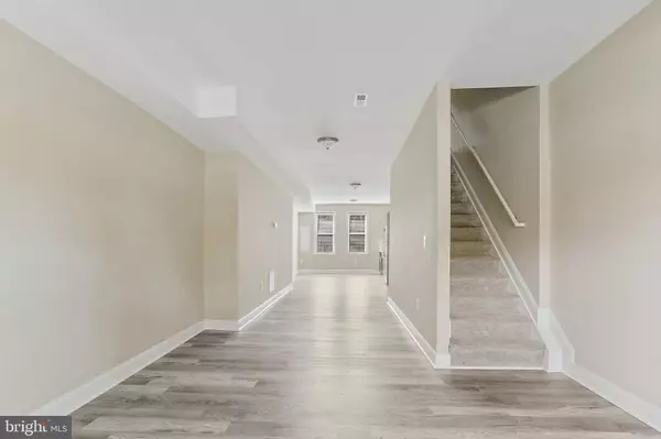 Baltimore, MD 21229,100 COLLINS AVE