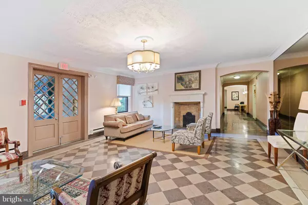 Elkins Park, PA 19027,900 VALLEY RD #D-203