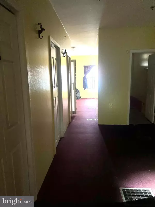 Philadelphia, PA 19123,451 N 12TH ST #A