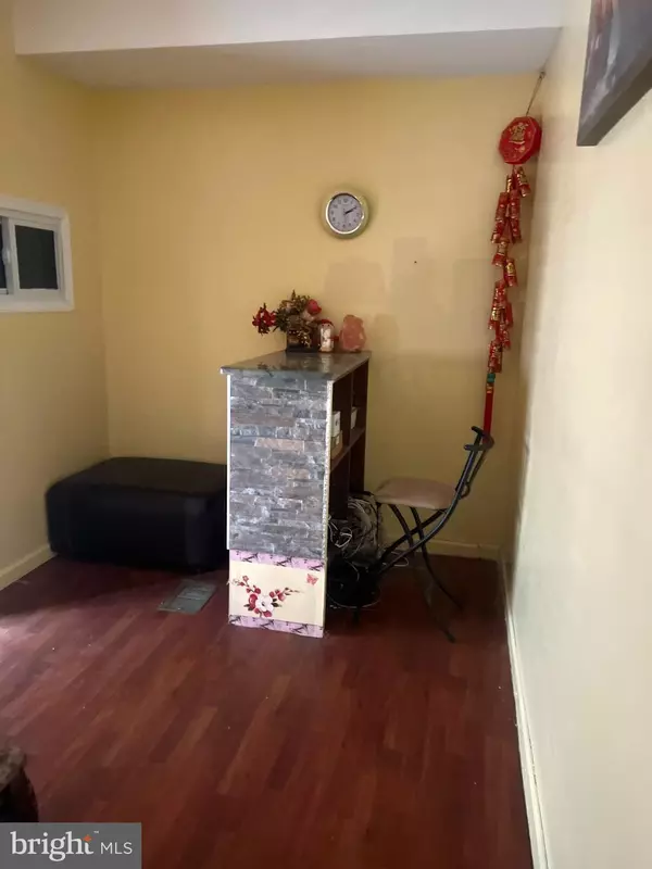 Philadelphia, PA 19123,451 N 12TH ST #A