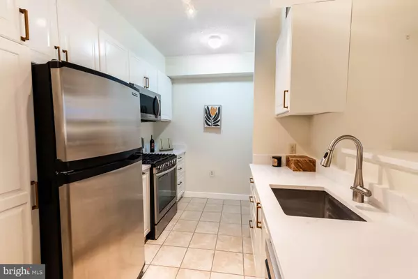 Washington, DC 20001,555 MASSACHUSETTS AVE NW #217