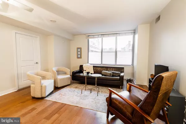 Washington, DC 20001,555 MASSACHUSETTS AVE NW #217