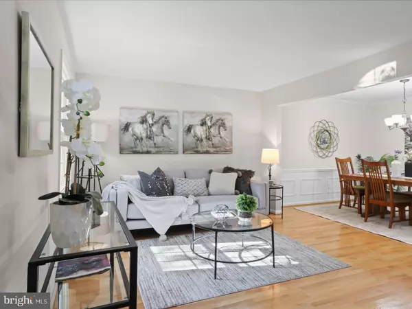 Annandale, VA 22003,4517 PINECREST HEIGHTS DR