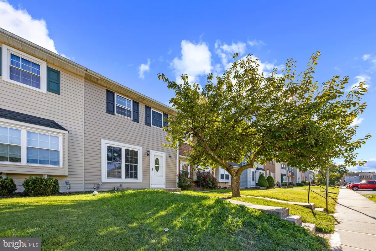 Rosedale, MD 21237,98 KING CHARLES CIR #98