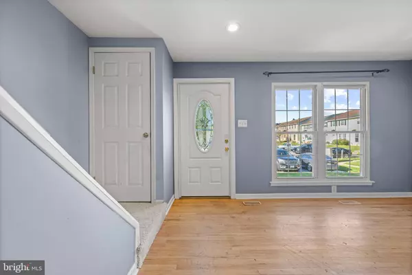 Rosedale, MD 21237,98 KING CHARLES CIR #98