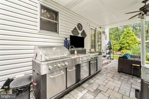 Tuckerton, NJ 08087,14 TEABERRY LN