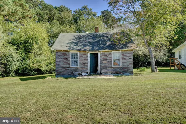 Accomac, VA 23301,26037 DRUMMONDTOWN RD