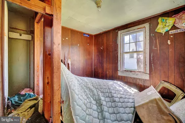 Accomac, VA 23301,26037 DRUMMONDTOWN RD