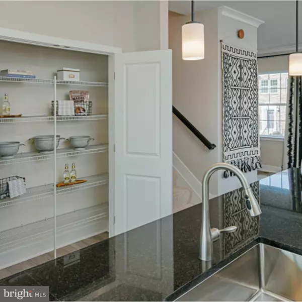 White Plains, MD 20695,10588 ROUNDSTONE LN