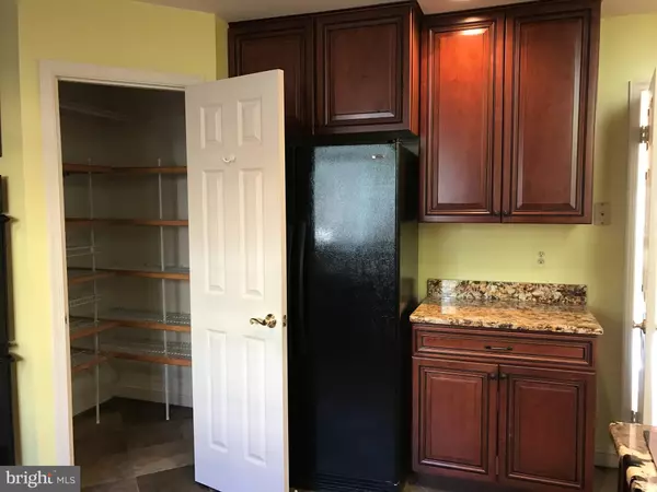 Rockville, MD 20850,10003 STERLING TER