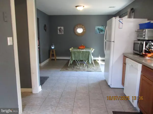 Tuckerton, NJ 08087,153 OAKLEAF DR