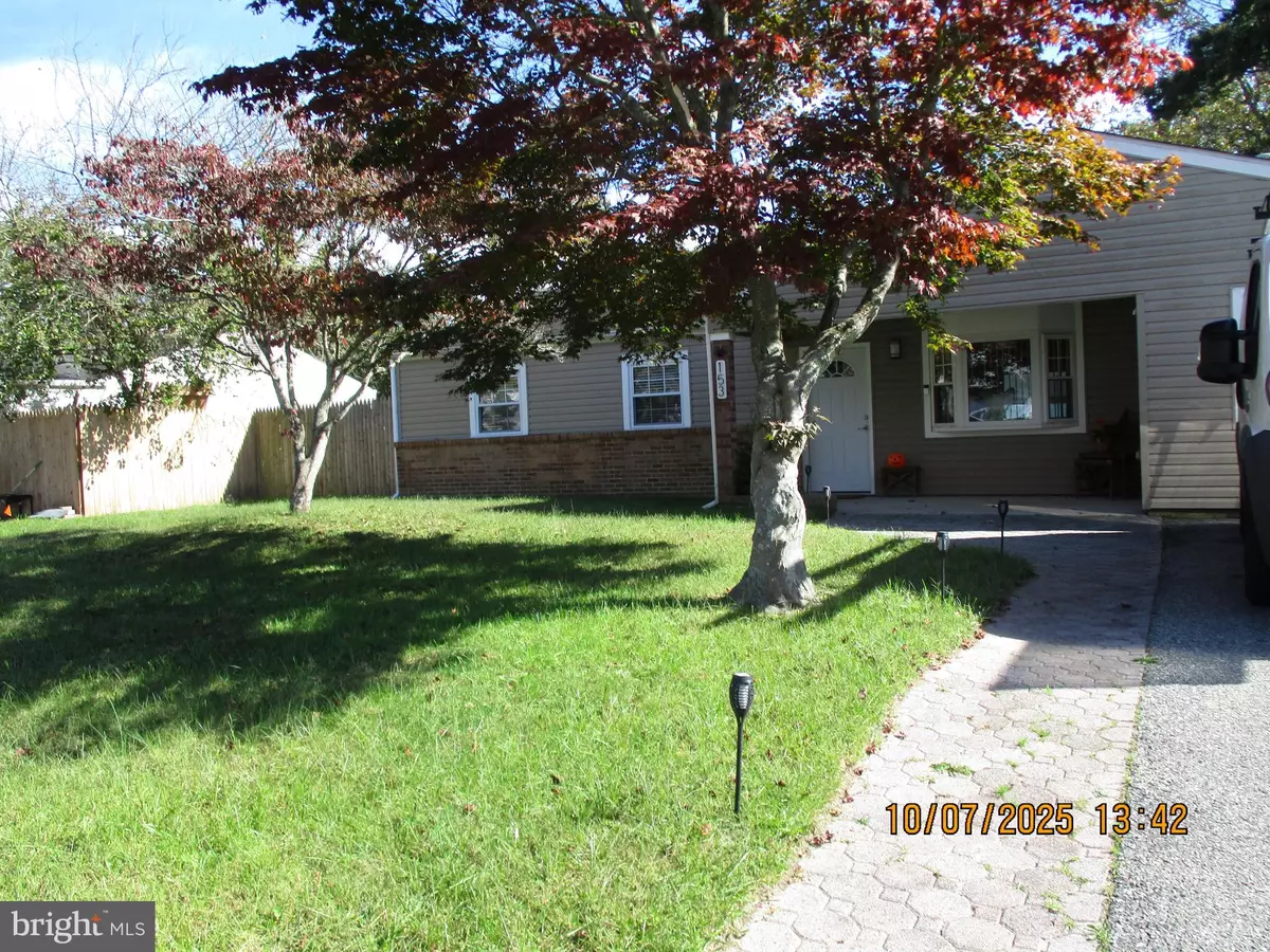 Tuckerton, NJ 08087,153 OAKLEAF DR