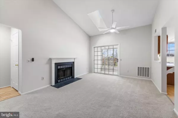 Leesburg, VA 20175,101 FORT EVANS RD SE #F