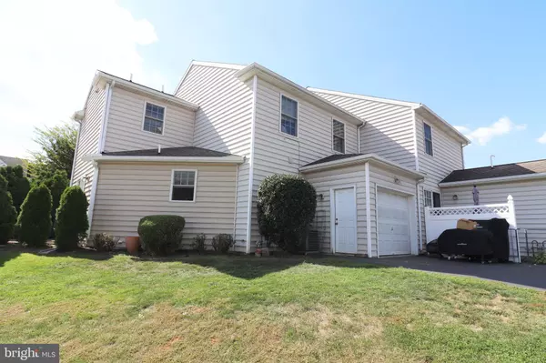 Lititz, PA 17543,641 CHICKADEE