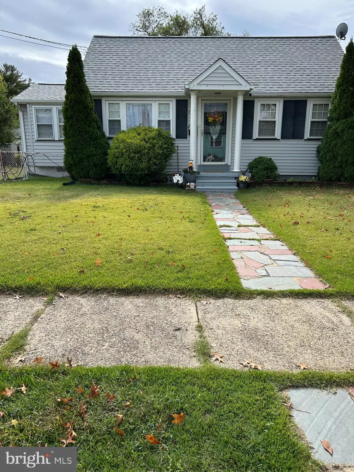 Cinnaminson, NJ 08077,162 OXFORD RD