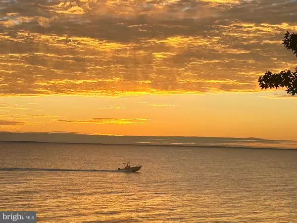 Gibson Island, MD 21056,517 BROADWATER WAY