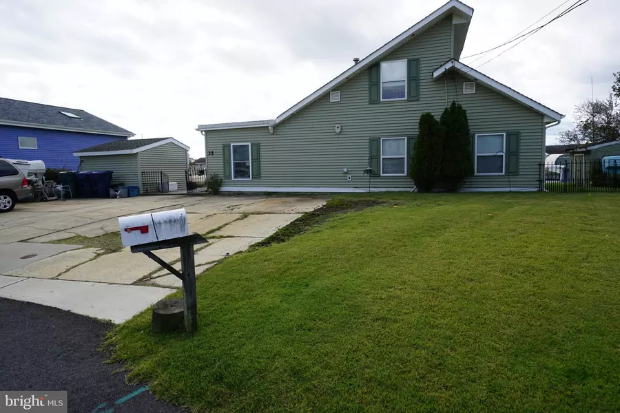 35 W MULLICA RD, Little Egg Harbor Twp, NJ 08087