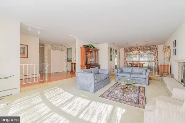 Mechanicsburg, PA 17055,13 GREENWAY DRIVE