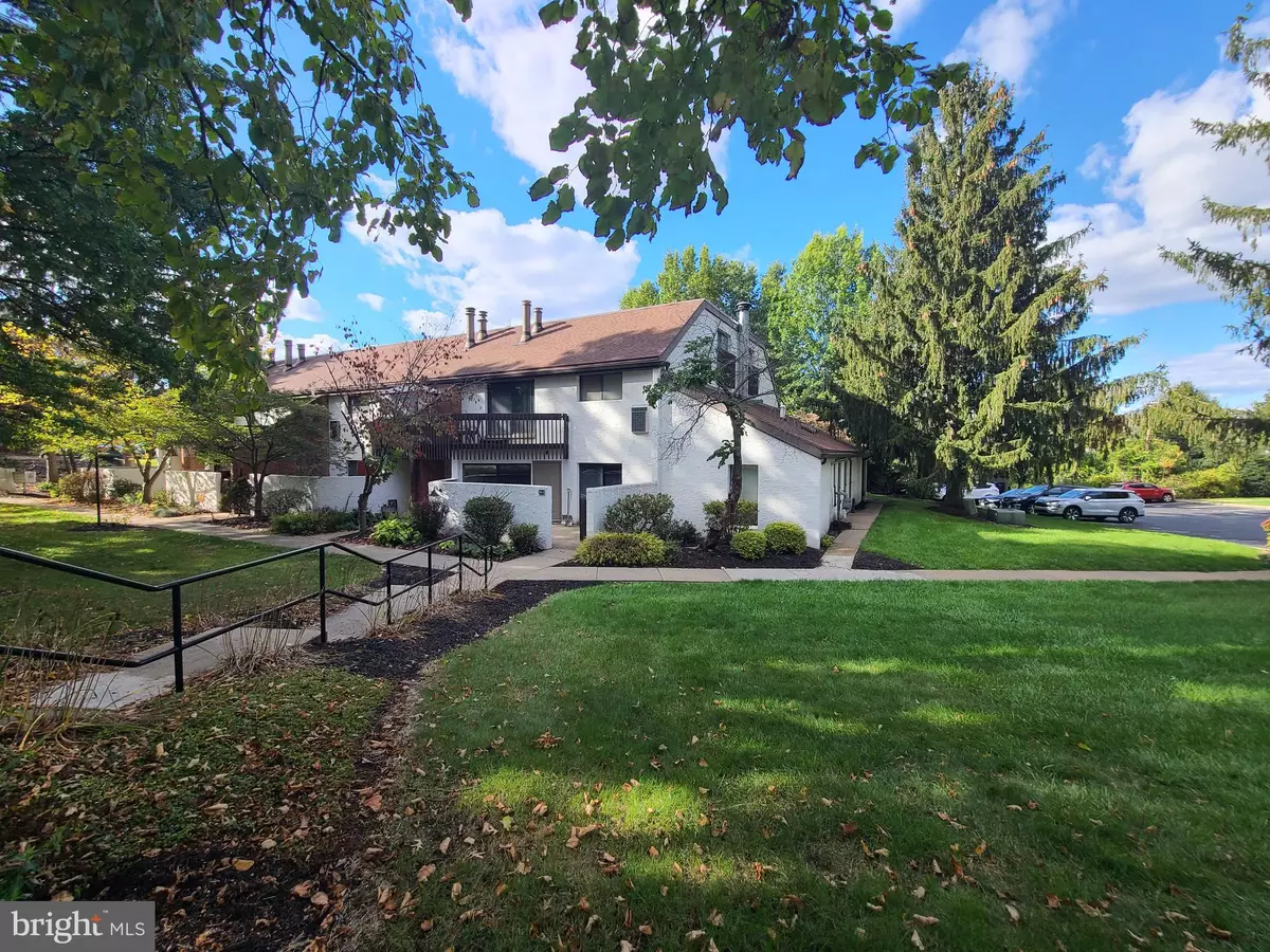 State College, PA 16801,805 STRATFORD DRIVE DR #8