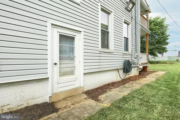 York, PA 17404,1925 W PHILADELPHIA ST