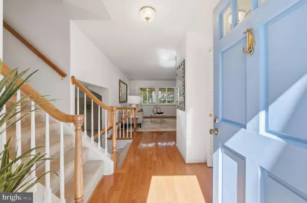 Falls Church, VA 22043,2037 FREEDOM LN