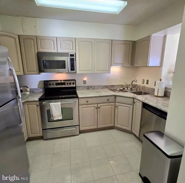 Washington, DC 20007,2111 WISCONSIN AVE NW #401