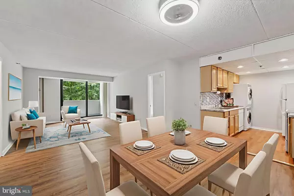 Alexandria, VA 22304,5911 EDSALL RD #403