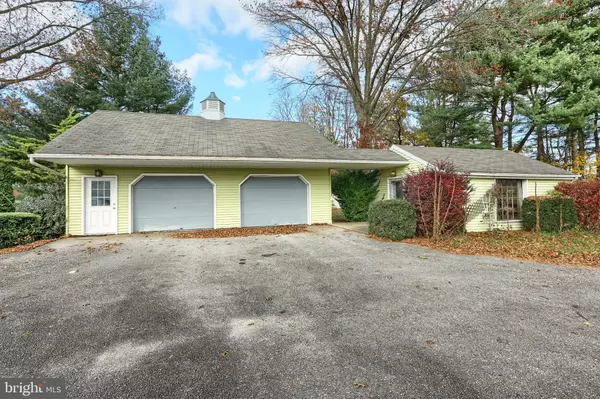 York, PA 17408,2709 SUNSET LN