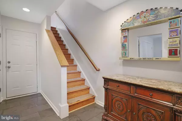 Washington, DC 20009,2116 12TH ST NW