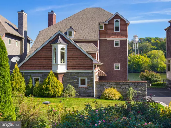 Gladwyne, PA 19035,236 RIVER RD