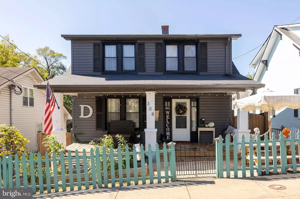 Front Royal, VA 22630,308 W MAIN ST