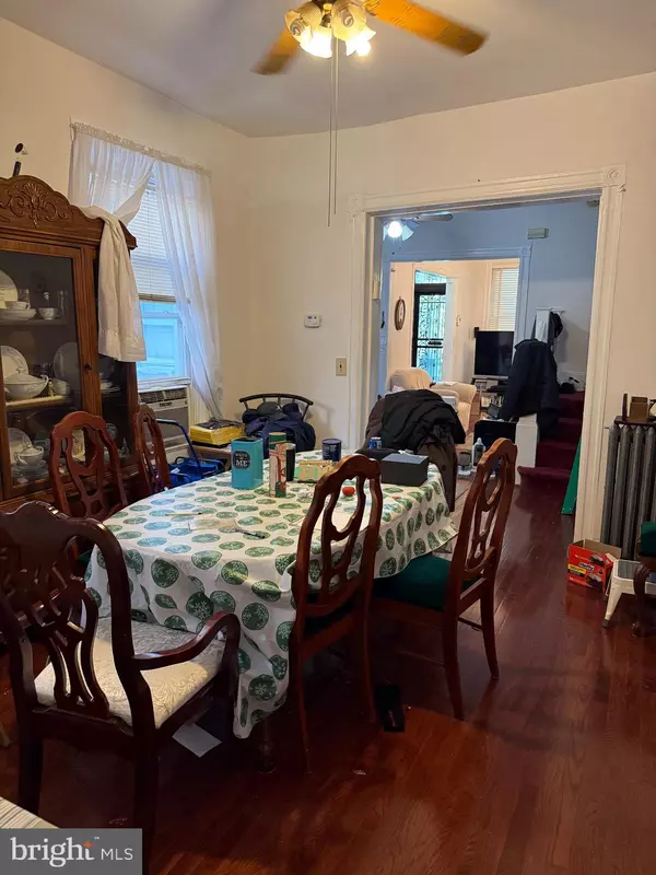 Washington, DC 20002,228 11TH ST NE