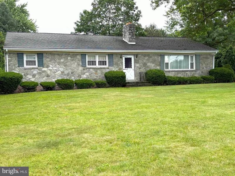 420 LINDEN ST, Terre Hill, PA 17581