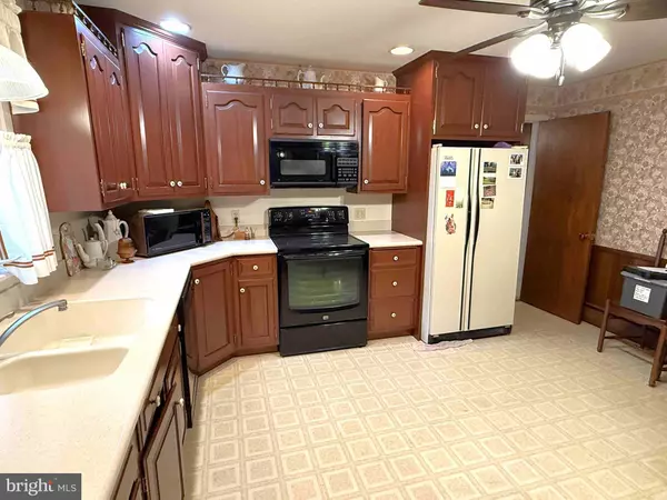 Terre Hill, PA 17581,420 LINDEN ST