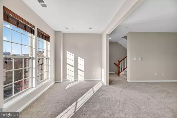 Gainesville, VA 20155,8015 CRESCENT PARK DR