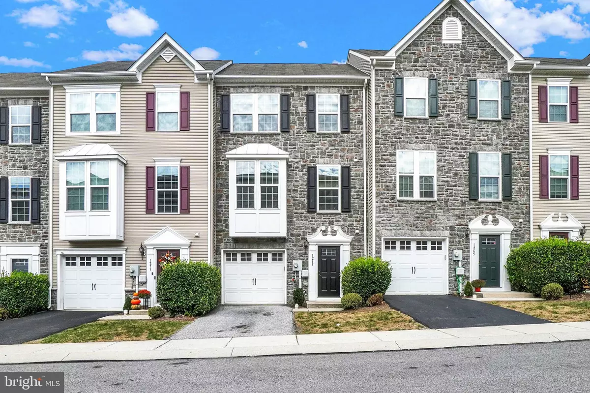 York, PA 17403,1269 ELDERSLIE LN #112