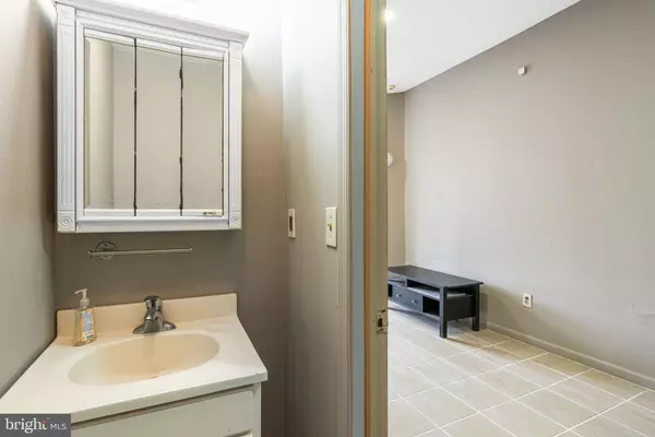 Philadelphia, PA 19121,1531 W NORRIS ST