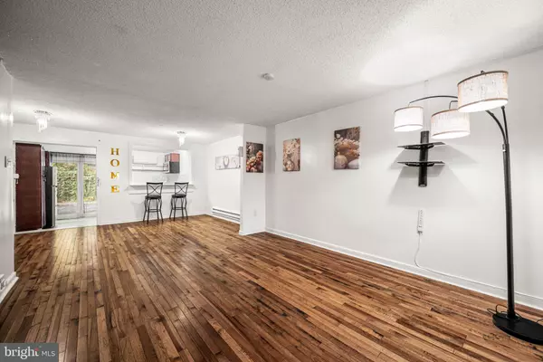 Upper Darby, PA 19082,6617 CHURCH LN