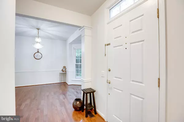 Woodbridge, VA 22193,14883 BUTTONWOOD CT