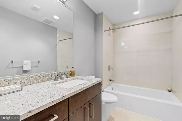 Bethesda, MD 20815,7171 WOODMONT AVE #206