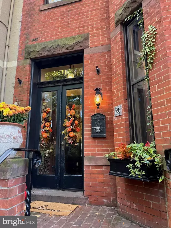 Washington, DC 20002,811 MASSACHUSETTS AVE NE