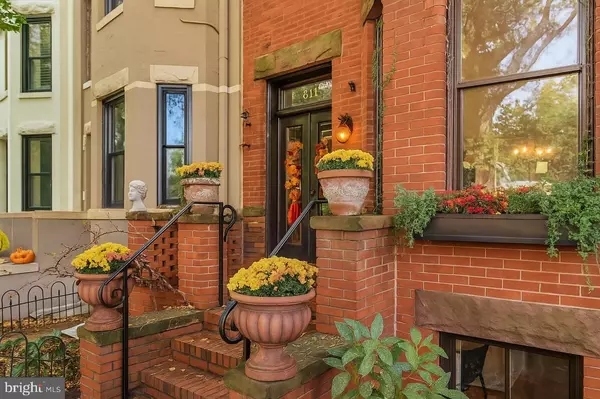 Washington, DC 20002,811 MASSACHUSETTS AVE NE