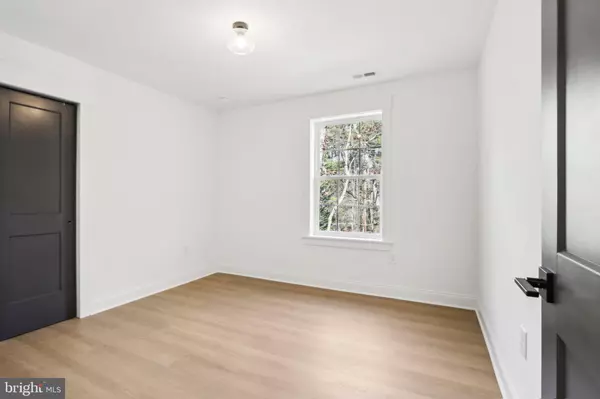 Somerdale, NJ 08083,211 PARK AVE