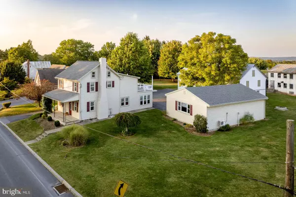 East Earl, PA 17519,412 LINDEN ST