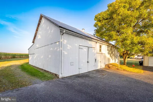 East Earl, PA 17519,412 LINDEN ST