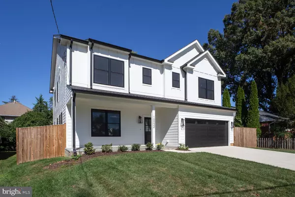 Bethesda, MD 20817,10032 SINNOTT