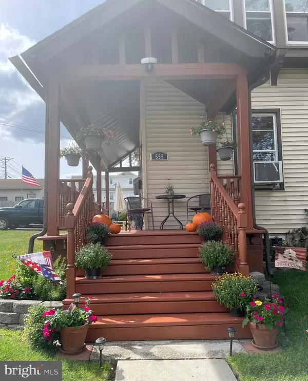 Pennsauken, NJ 08110,555 VELDE AVE